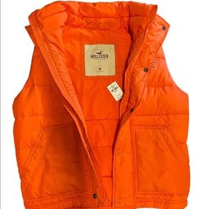 Hollister Best- Bright Orange- Size M- New with tags